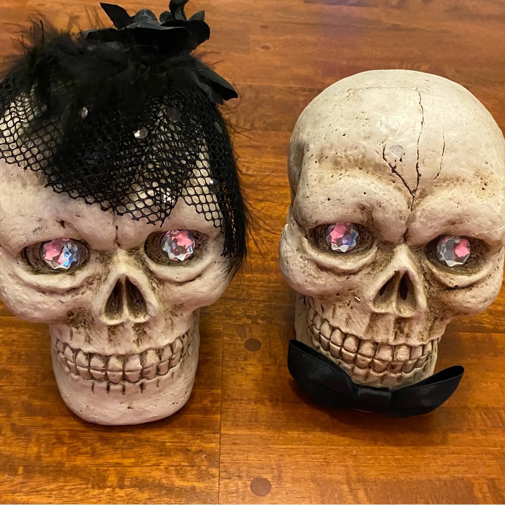 Set of Halloween Skulls Mr. and Mrs.